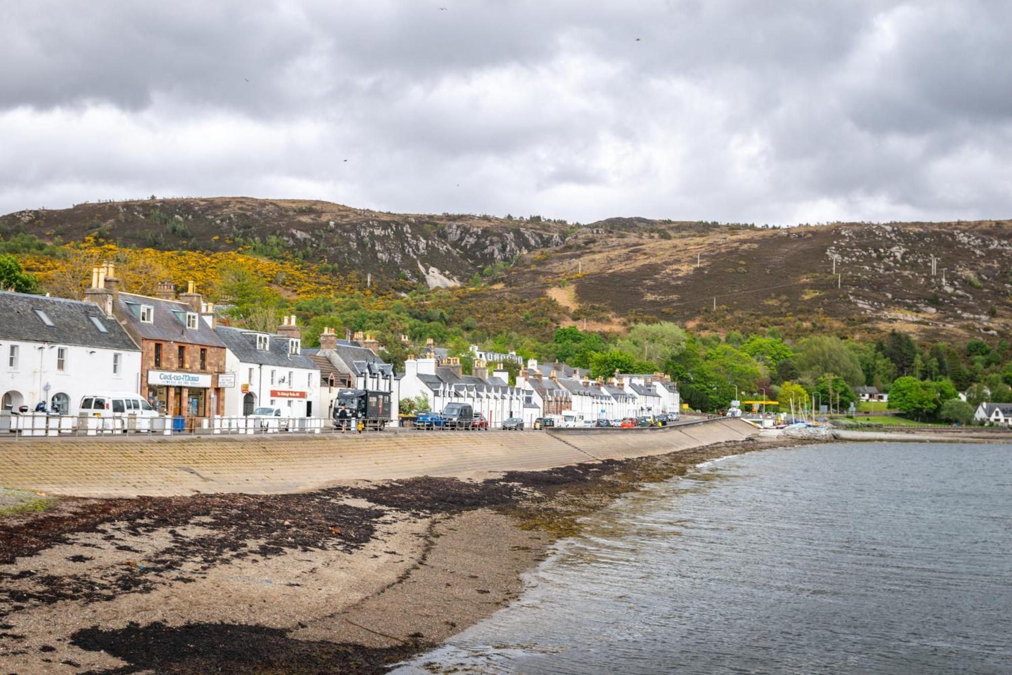 Ullapool Youth Hostel ภายนอก รูปภาพ